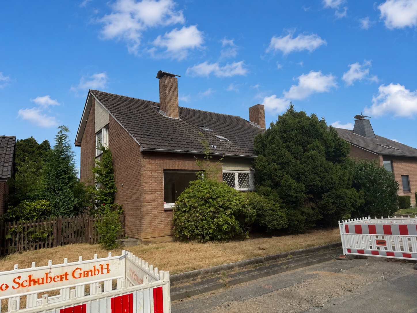Straßenansicht