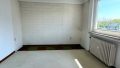 Haushälfte rechts - 2.Zimmer rechts unmöbliert