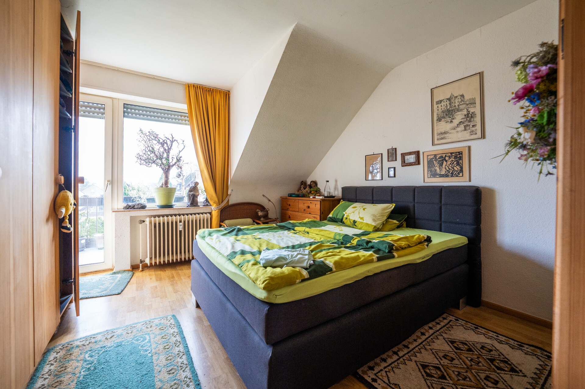 Schlafzimmer DG