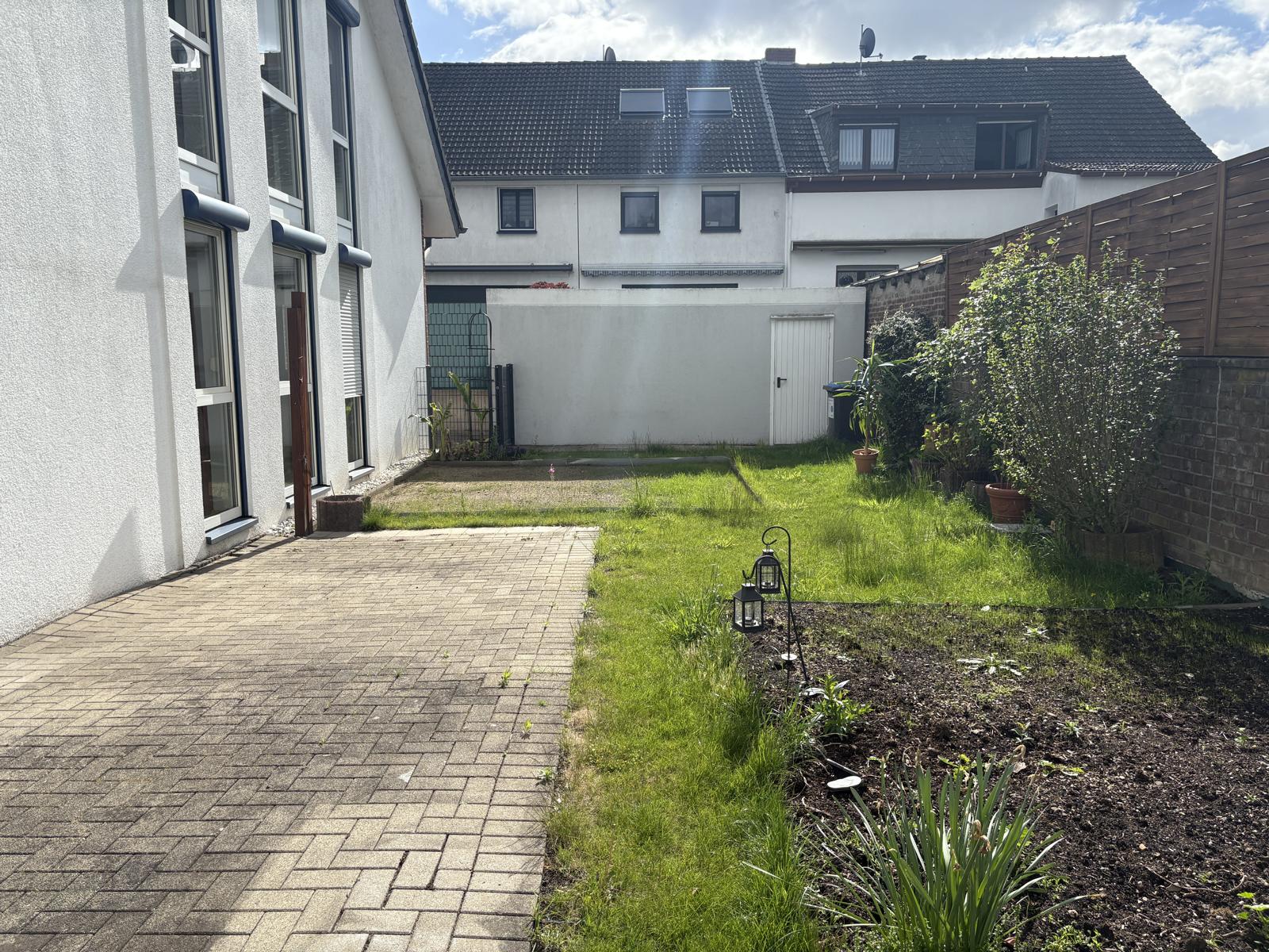 Terrasse und Garten
