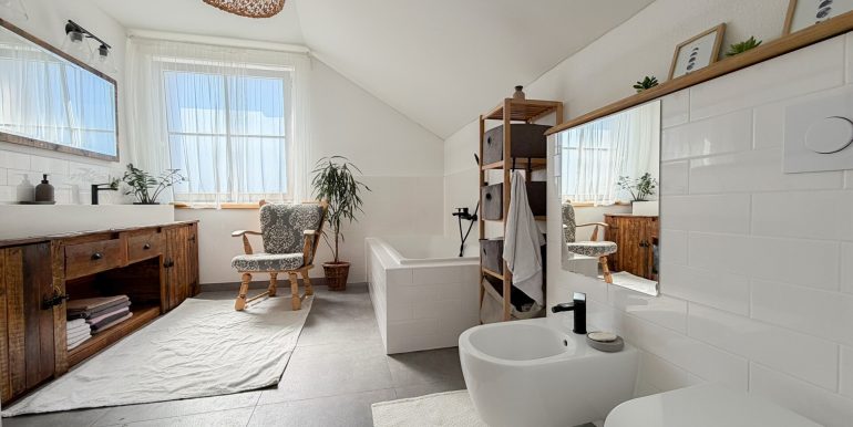 OG Badezimmer