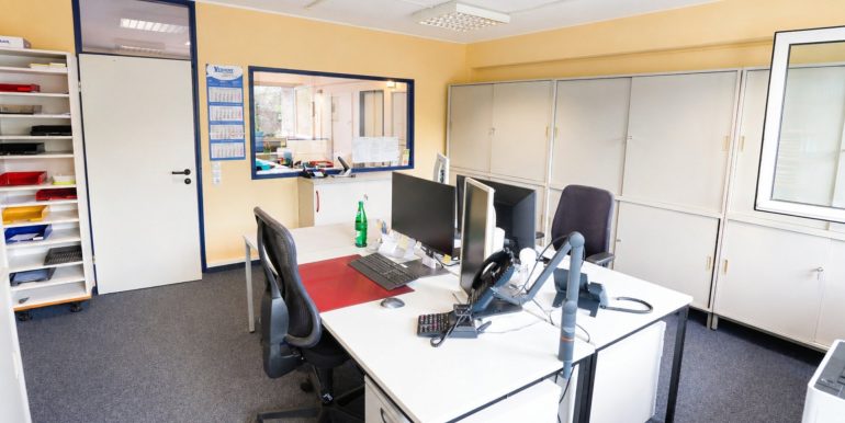 Büro 9