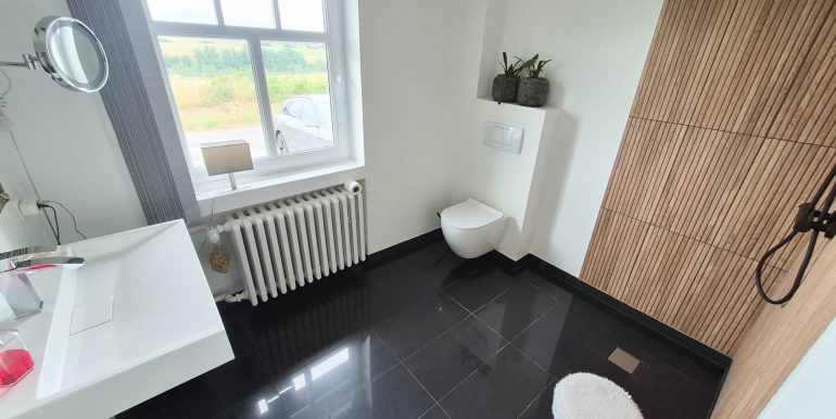 neues Duschbad