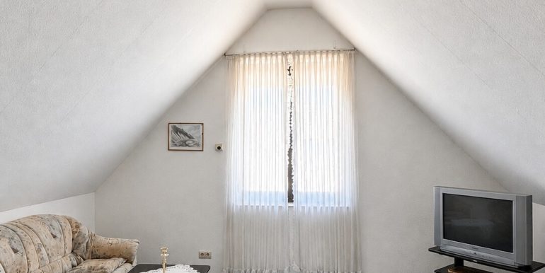 Zimmer 1 DG