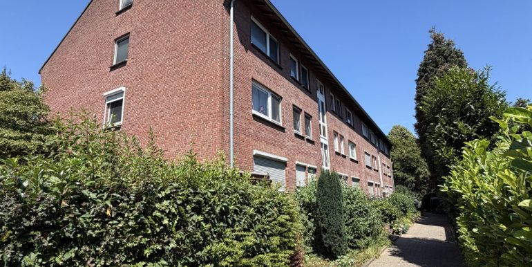 Zuwegung /Eingangsbereich