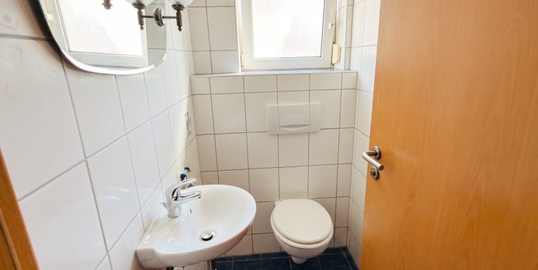 Gäste-WC EG
