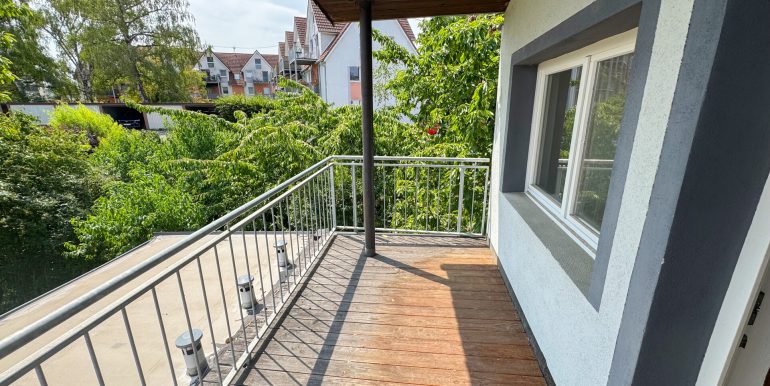Balkon OG