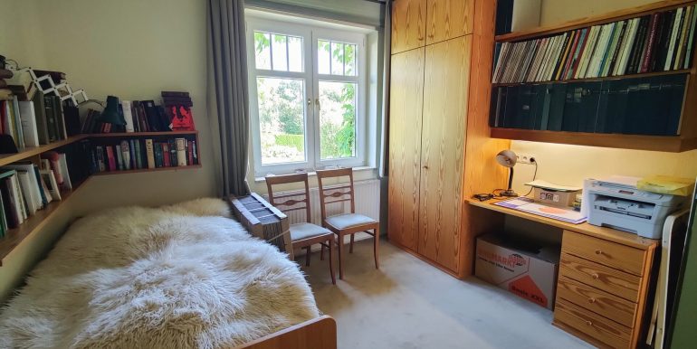 Zimmer (ggf. Küche) EG