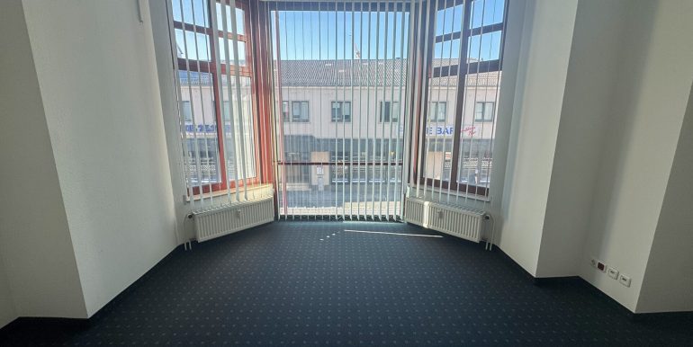 Ladenfläche-Bürofläche