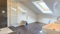 großzügies Badezimmer