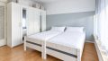 Schlafzimmer 2. OG Links