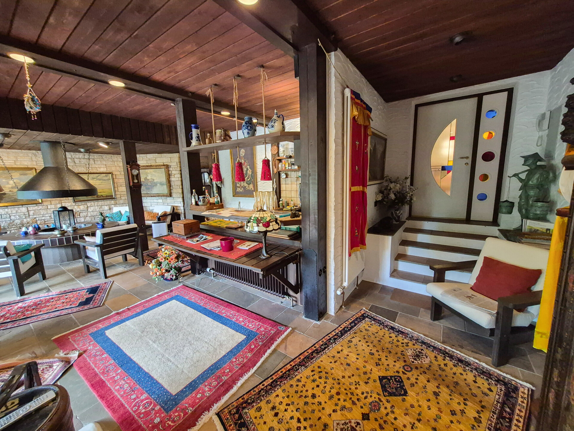 großer Raum UG