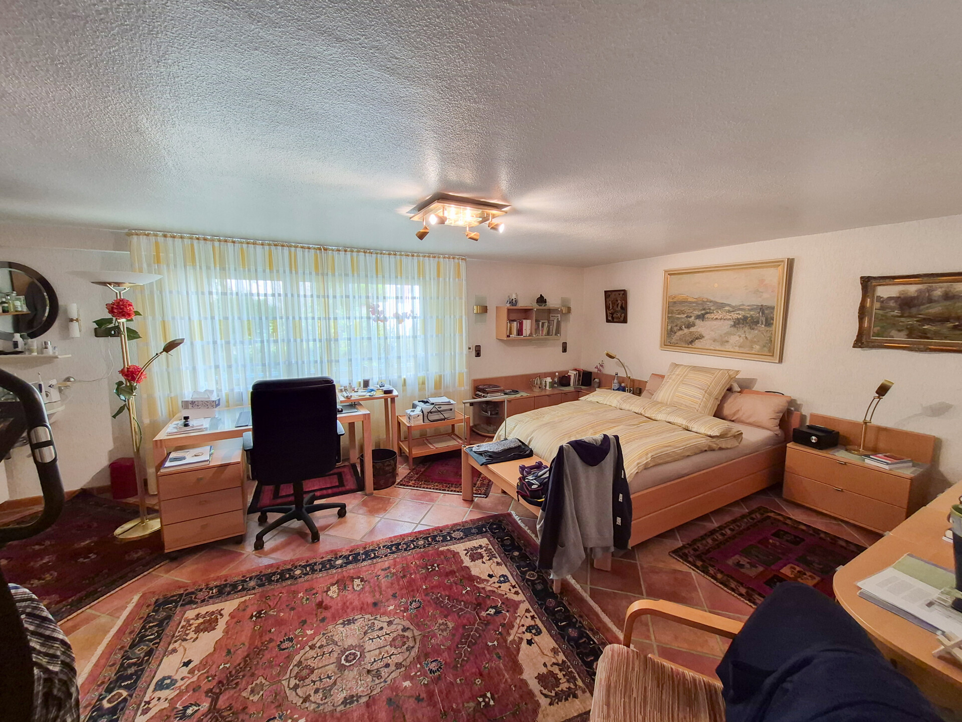 Schlafzimmer UG