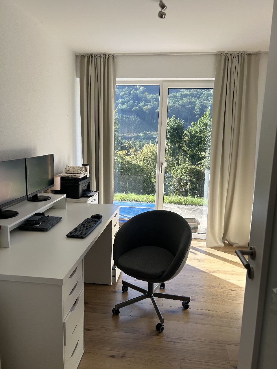 Büro/Kinderzimmer